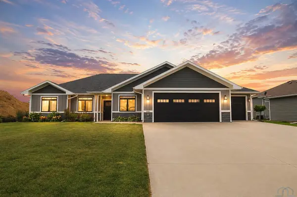 606 Country Lane, Kingsley, IA 51028