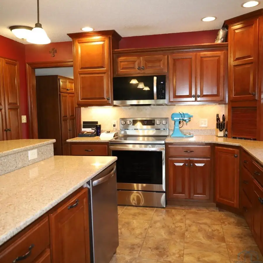 907 S Greene, Rock Rapids, IA 51246 - #3