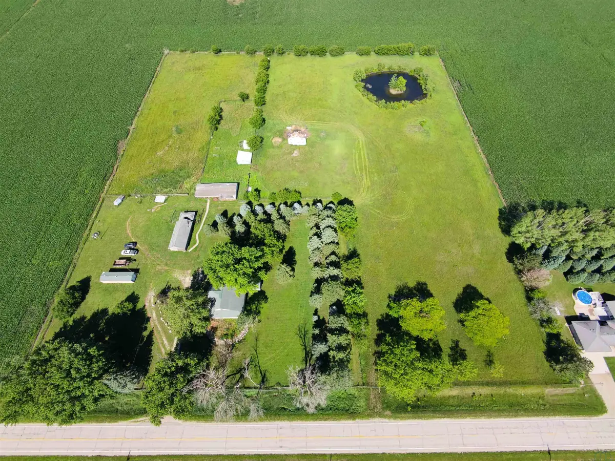 5257 100th Ave, Storm Lake, IA 50588 - #1