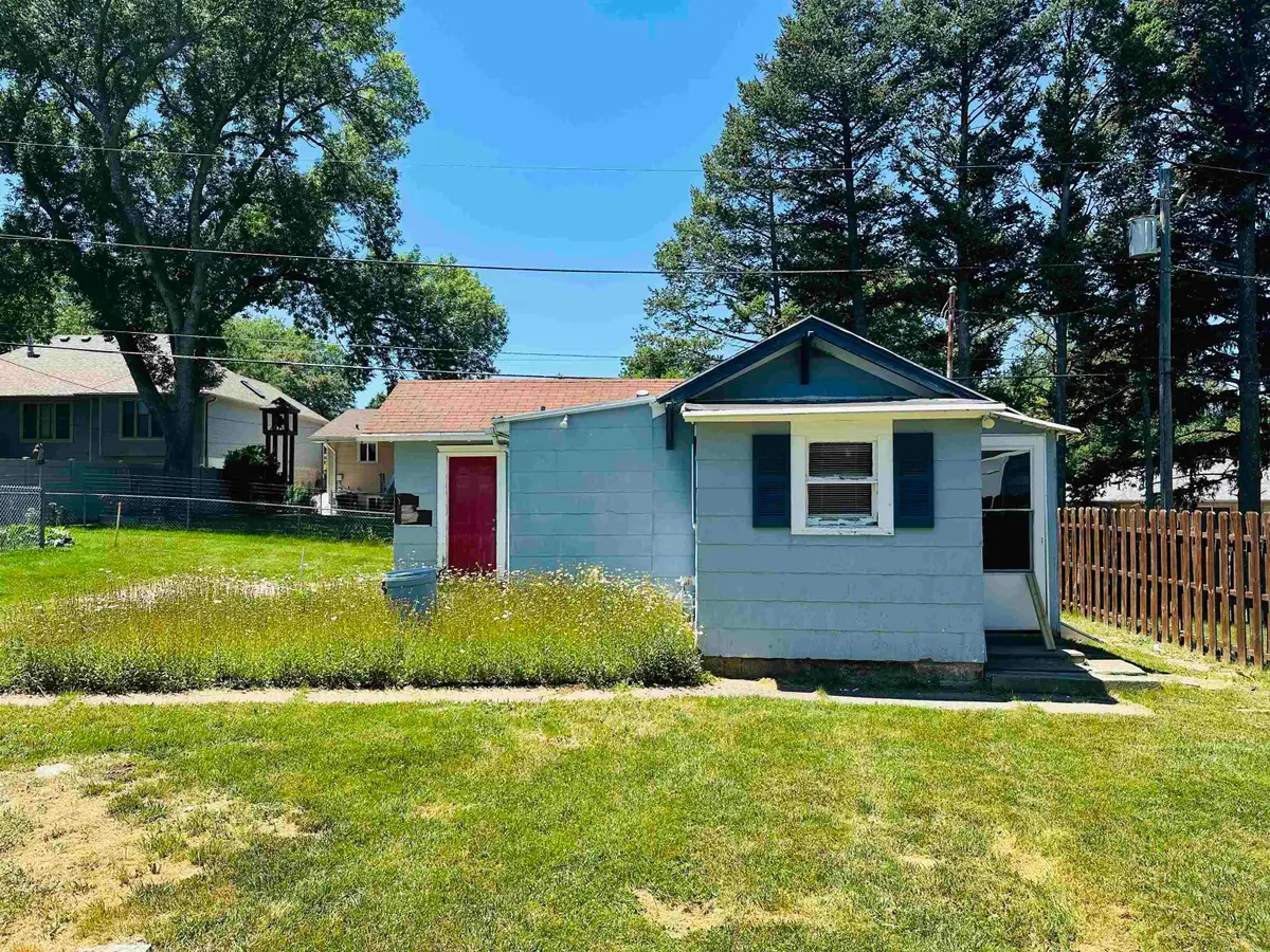 2821 S Cornelia St, Sioux City, IA 51106 - #1