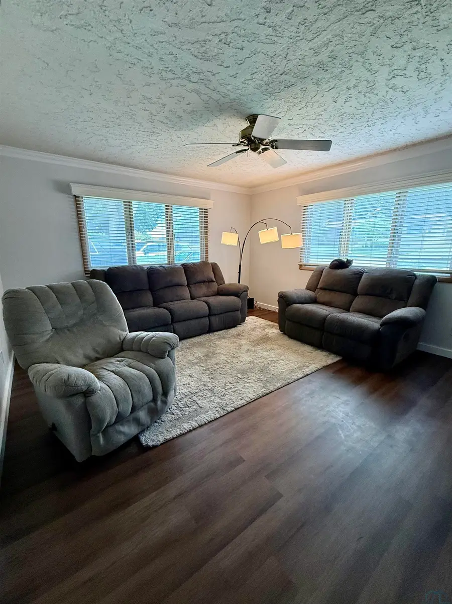 2915 S OLIVE ST, Sioux City, IA 51106 - #3