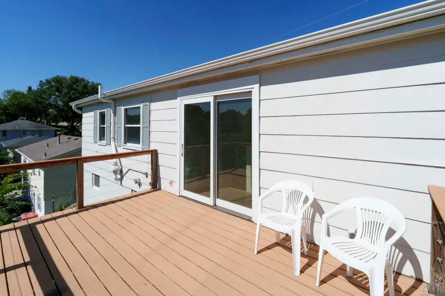 800 S GLASS ST, Sioux City, IA 51106 - #3