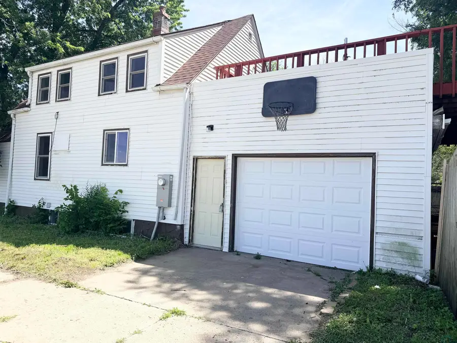 102 SE 7th St, Spencer, IA 51301 - #2