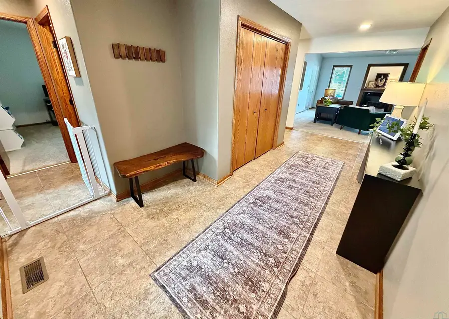 417 Barrington Drive, Sergeant Bluff, IA 51106 - #2