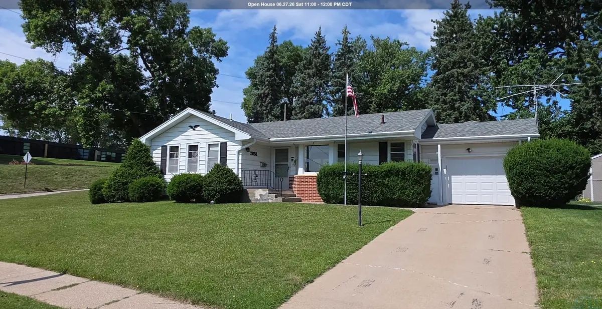 2633 S Olive St., Sioux City, IA 51106 - #1