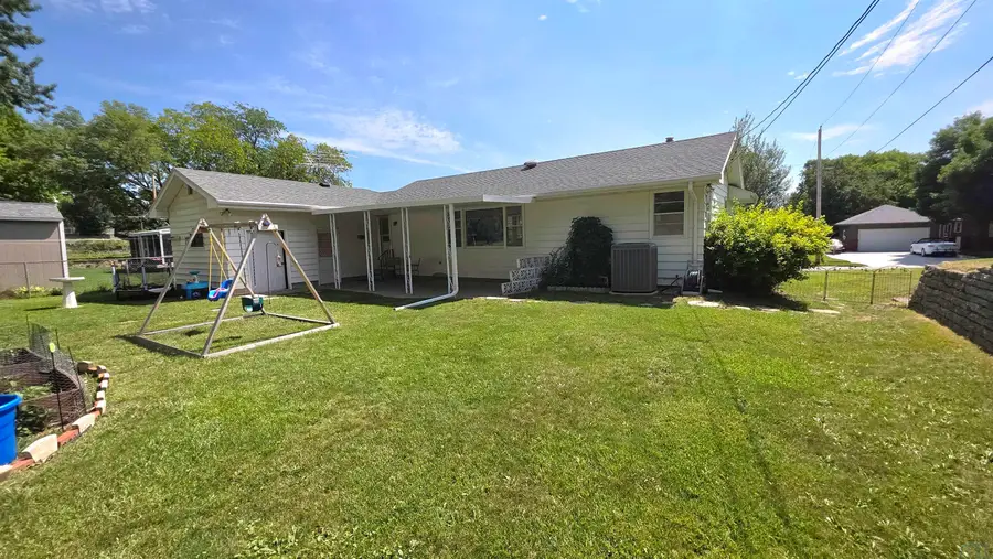 2633 S Olive St., Sioux City, IA 51106 - #3