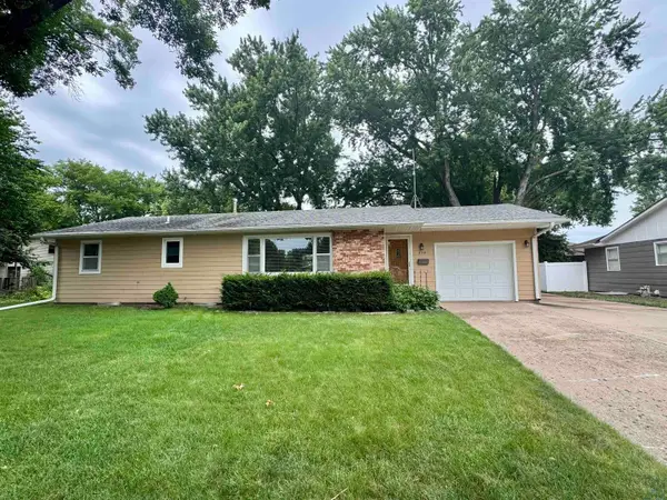 828 Eastgate Dr., Vermillion, SD 57069