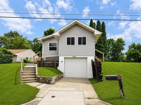 1920 W 14, Sioux City, IA 51103