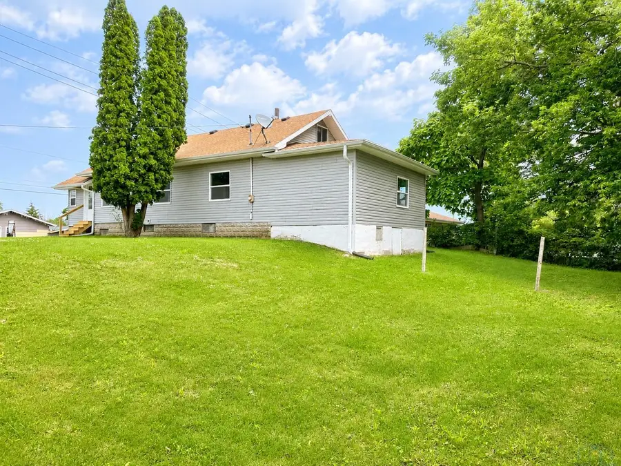 1920 W 14, Sioux City, IA 51103 - #3