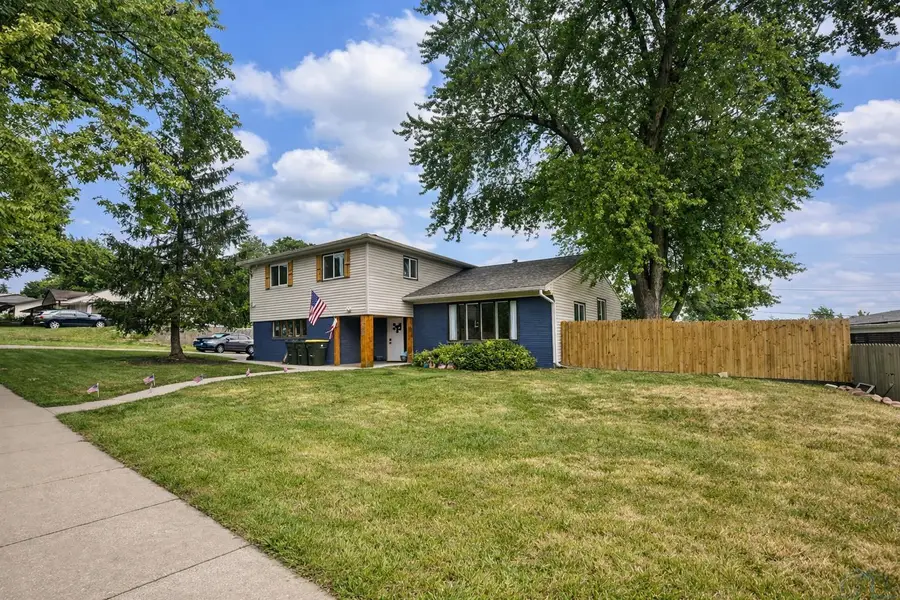 3528 CHEYENNE BLVD, Sioux City, IA 51104 - #2