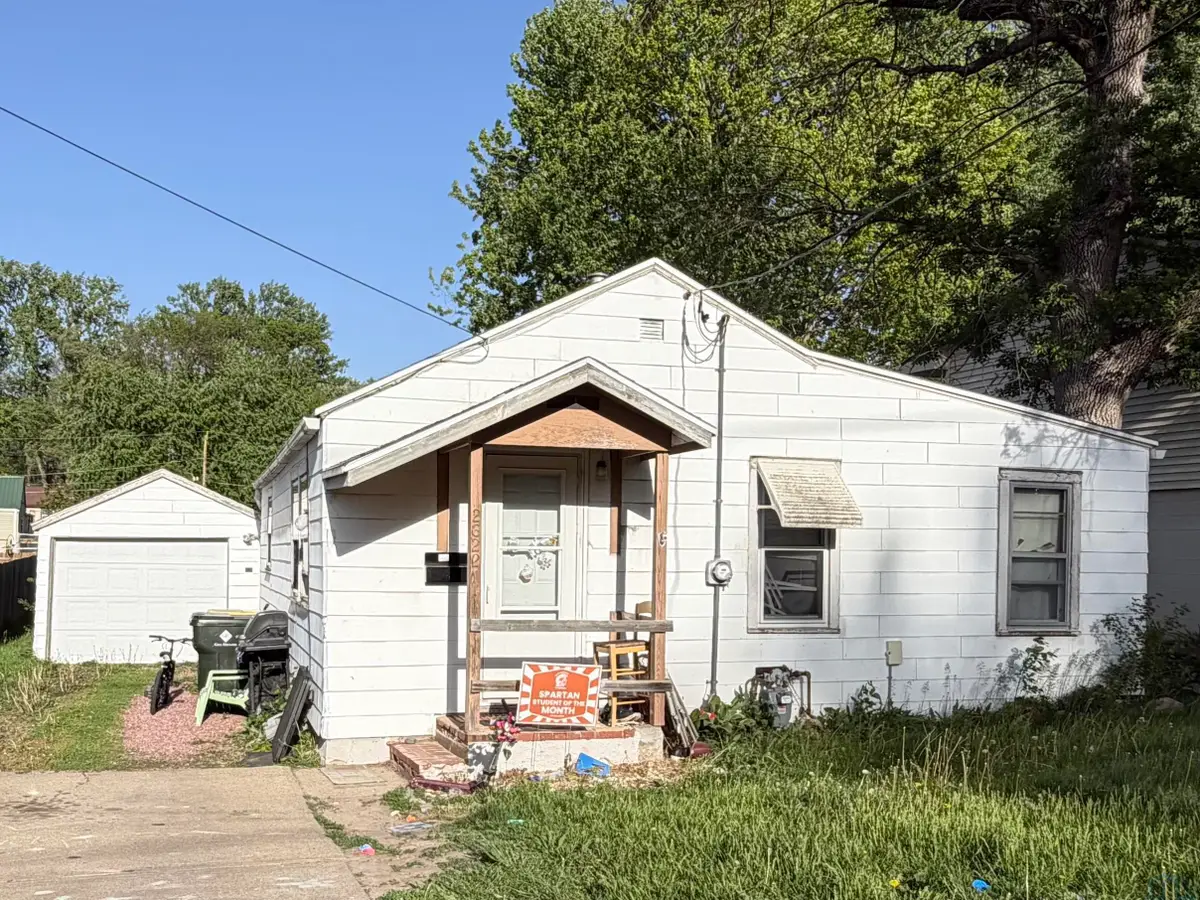 2622 S Helen St, Sioux City, IA 51106 - #1