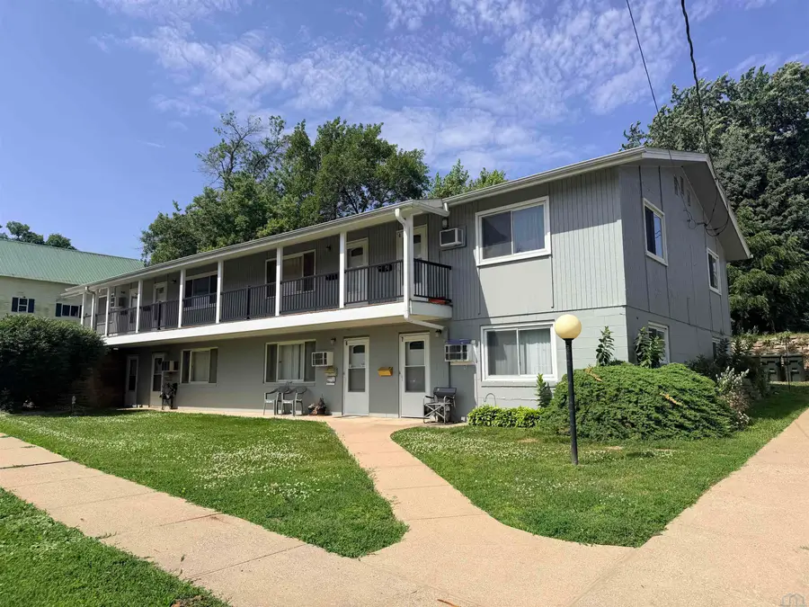 1005 S GLASS ST, Sioux City, IA 51106 - #3