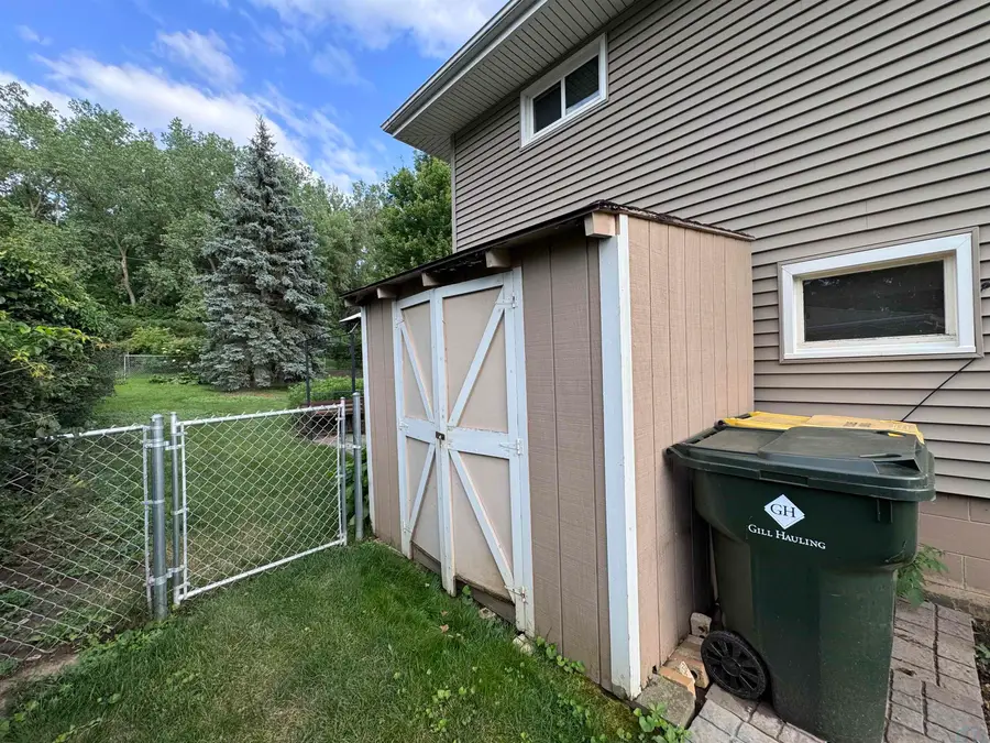 4700 Chatham Ln, Sioux City, IA 51104 - #3