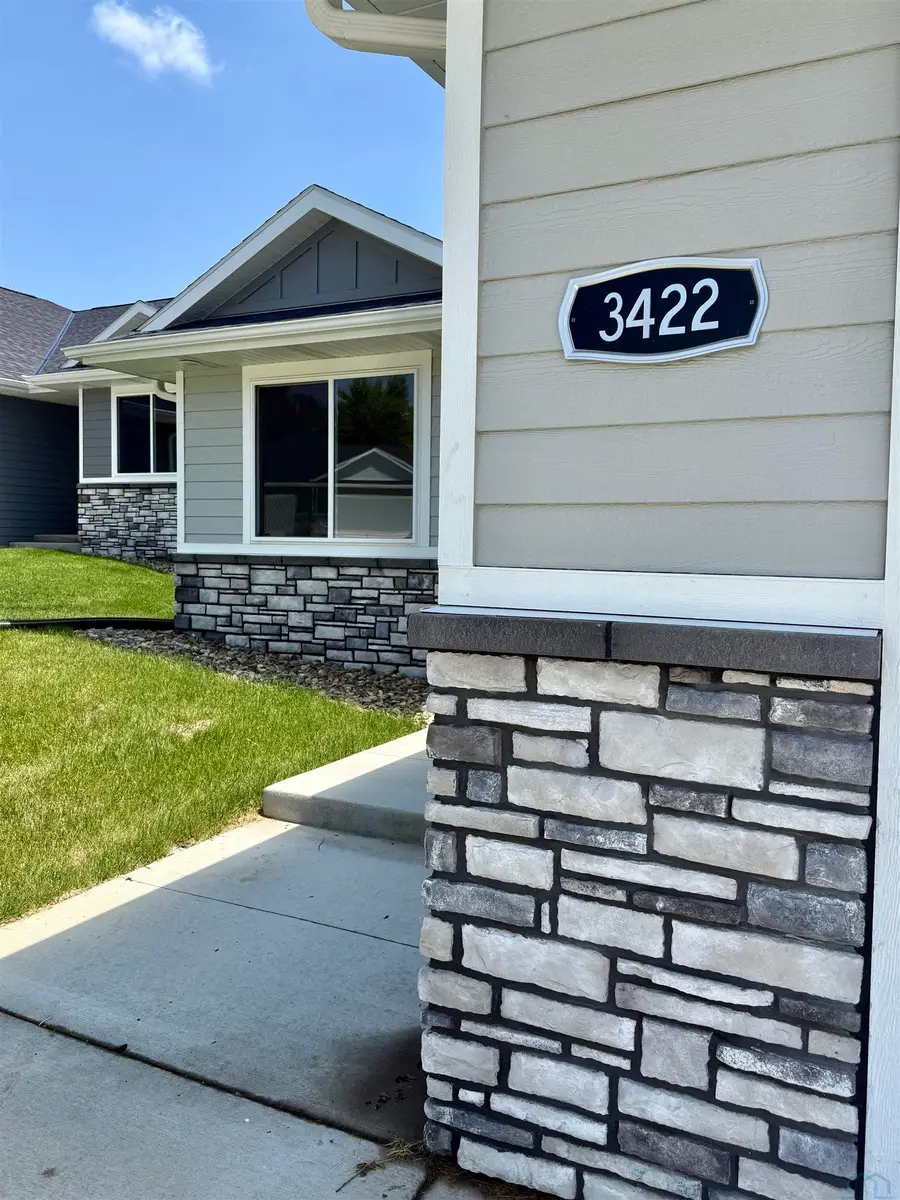 3422 Lafayette Court, Sioux City, IA 51104 - #2