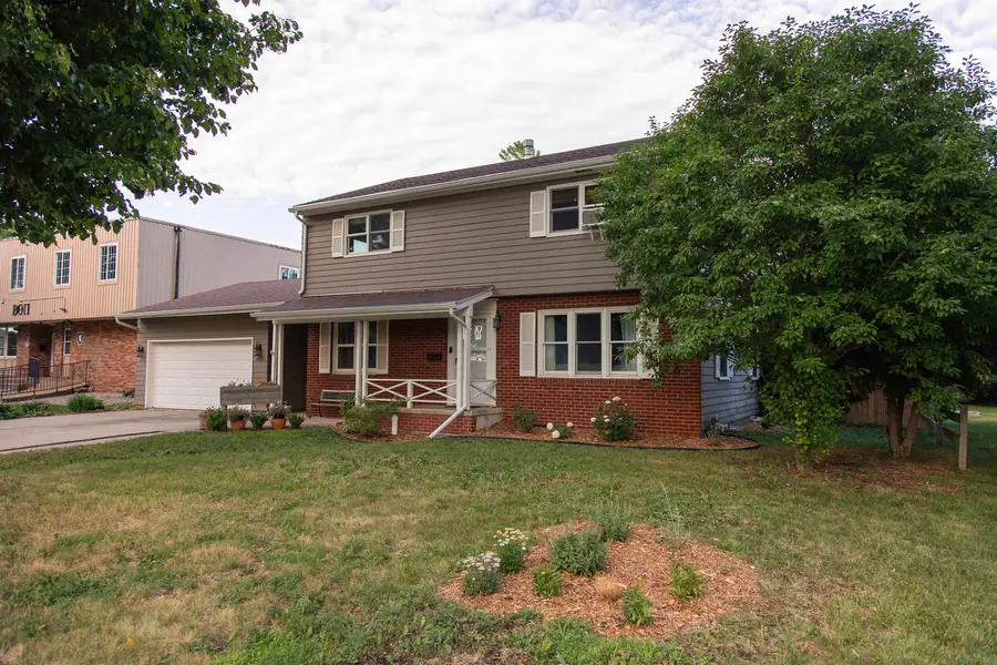 409 N Plum St., Vermillion, SD 57069 - #3