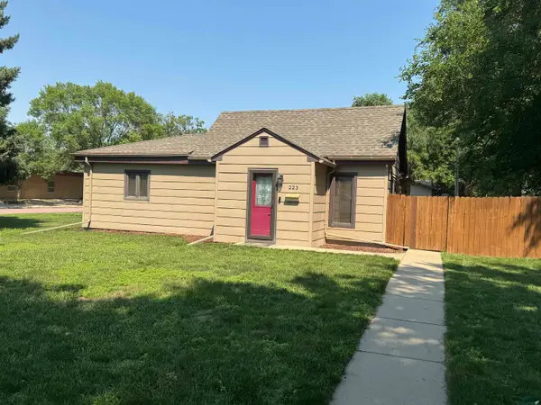 223 Washington St., Vermillion, SD 57069