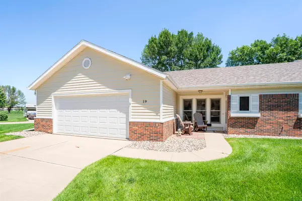 19 Park Village, LeMars, IA 51031