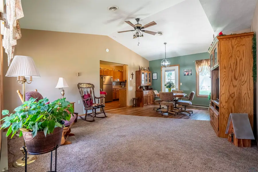 19 Park Village, America, IA 51031 - #2