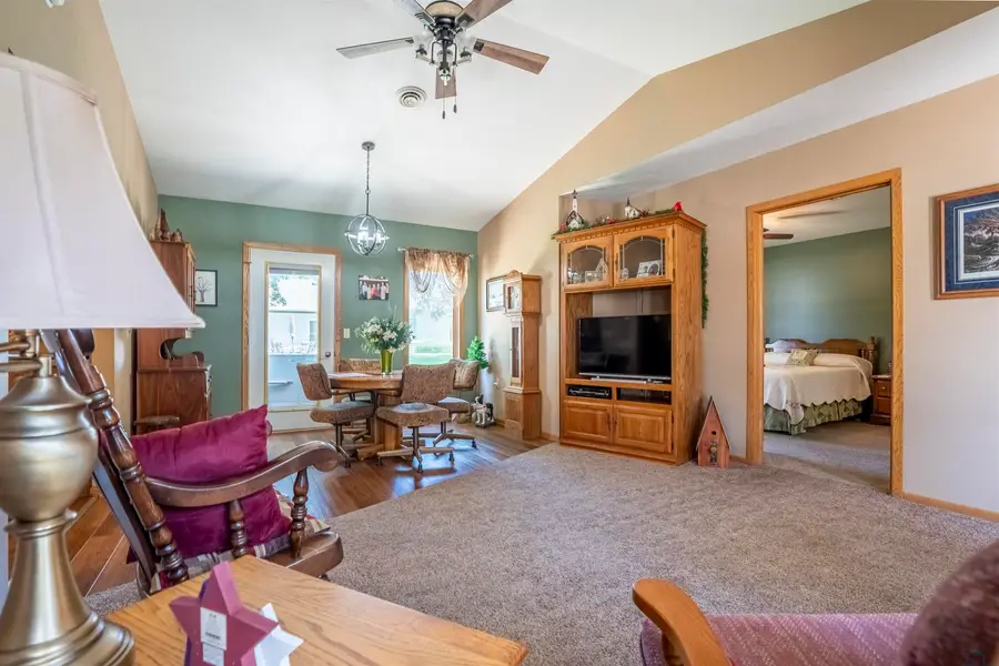 19 Park Village, America, IA 51031 - #3