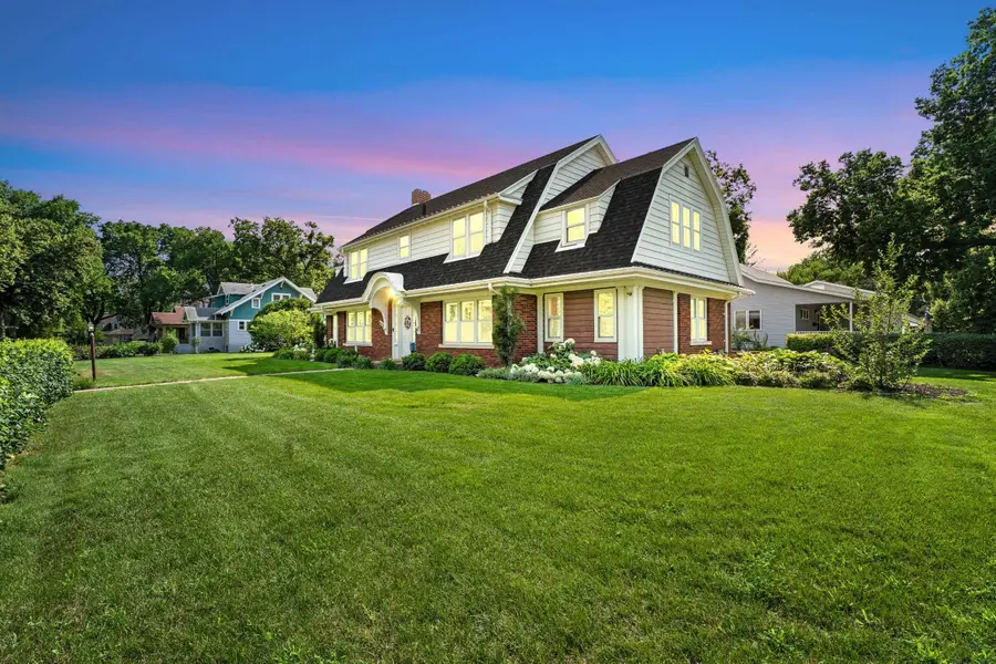 405 S University St, Vermillion, SD 57069 - #2