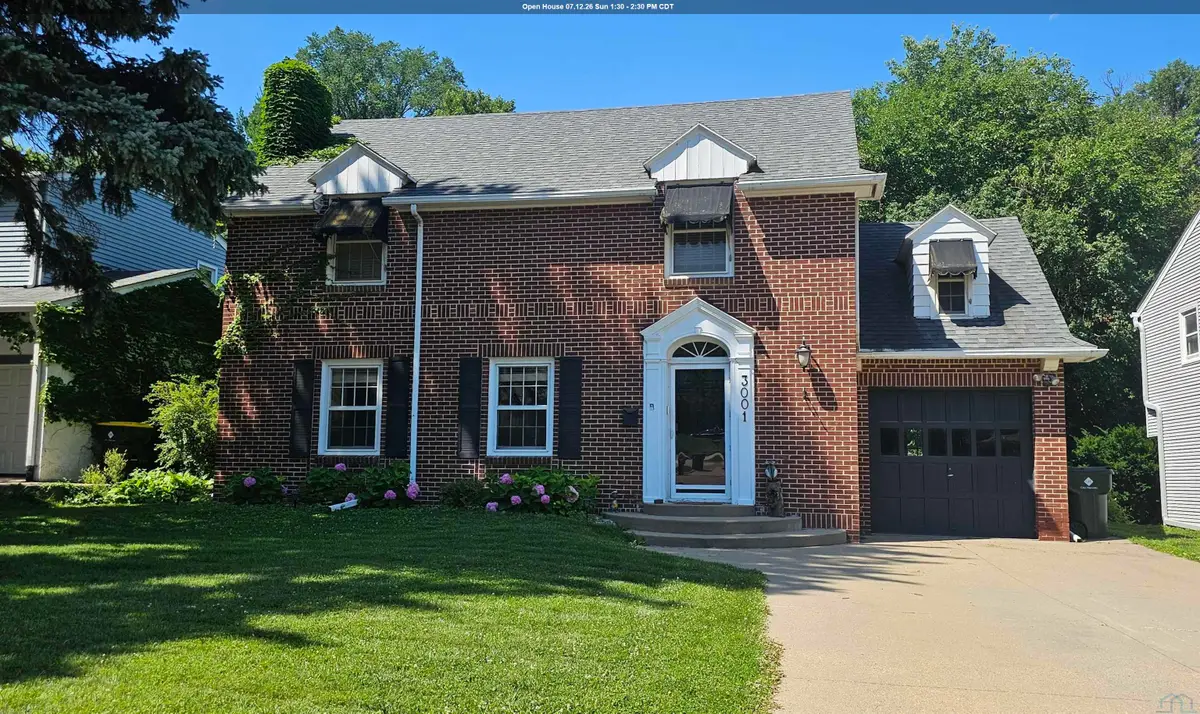 3001 VALLEY DR, Sioux City, IA 51104 - #1