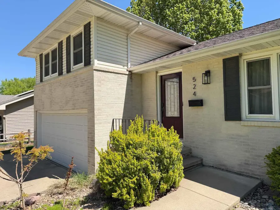 524 3rd Ave SE, Sioux Center, IA 51250 - #2