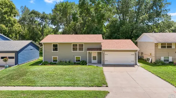 510 W Dartmouth St, Vermillion, SD 57069