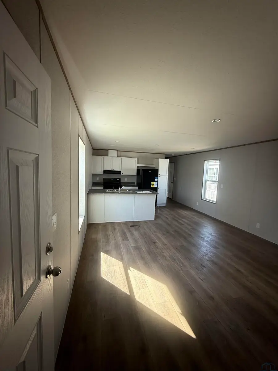 833 E Duke St #31, Vermillion, SD 57069 - #2