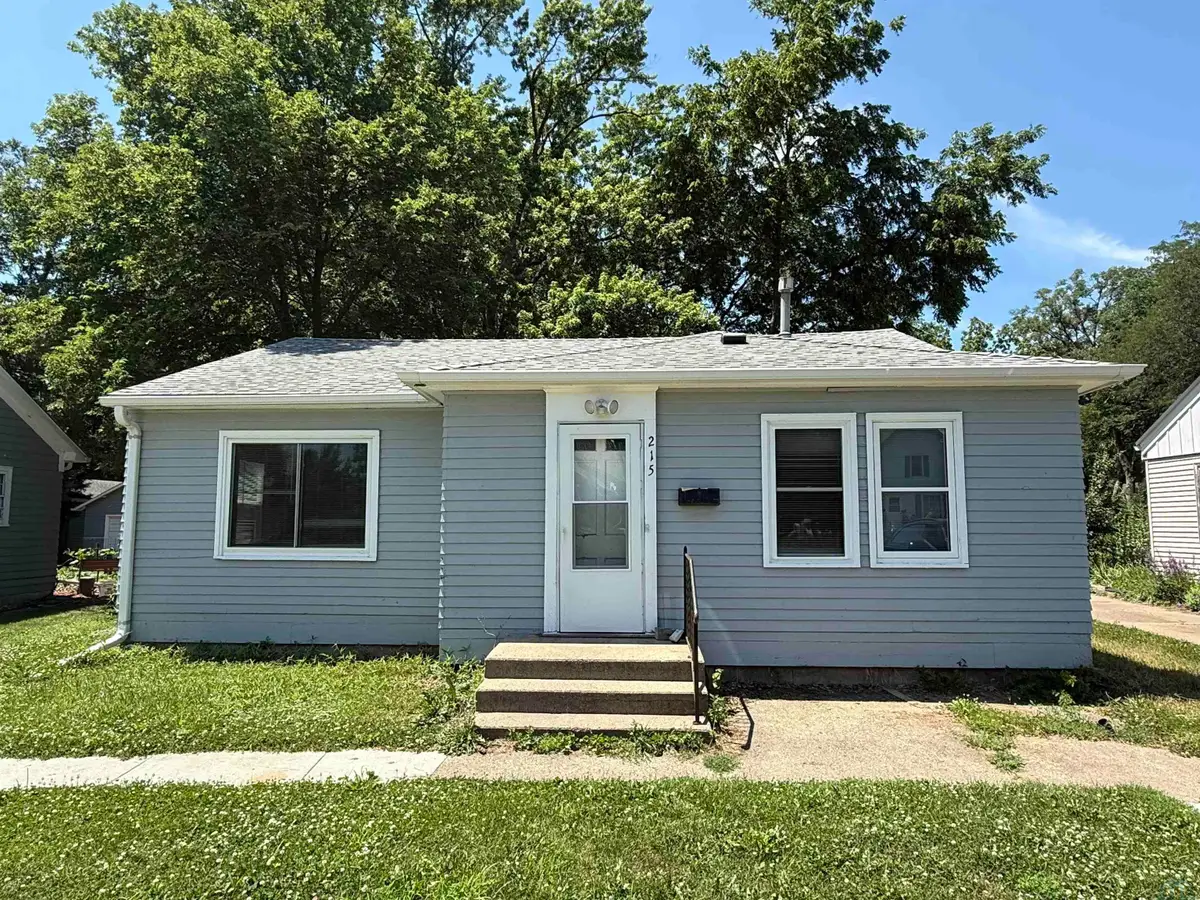 215 S Pine St., Vermillion, SD 57069 - #1