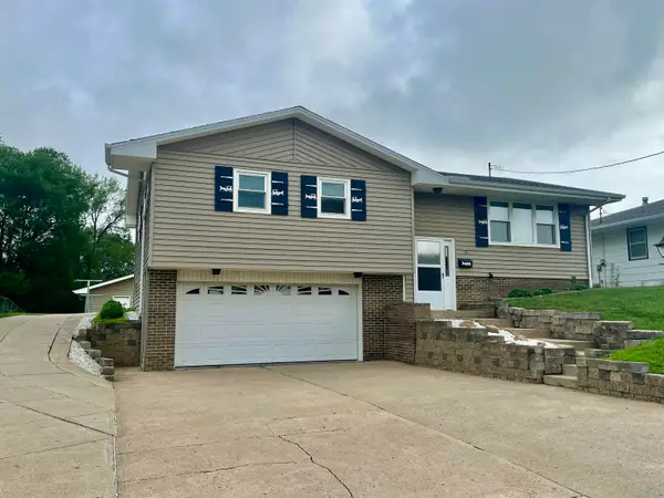309 E Oak St., Lawton, IA 51030