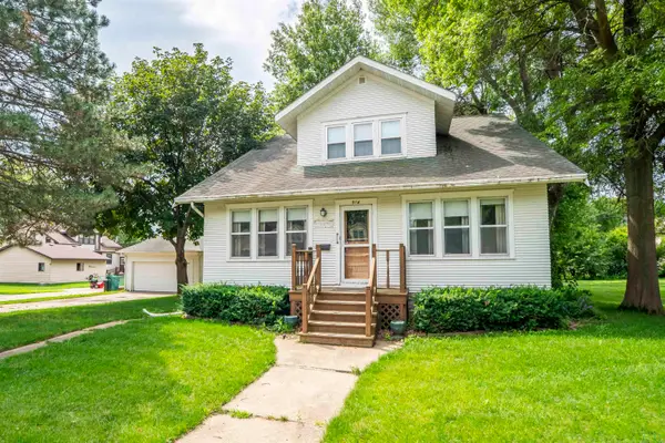 514 Calhoun St, Merrill, IA 51038