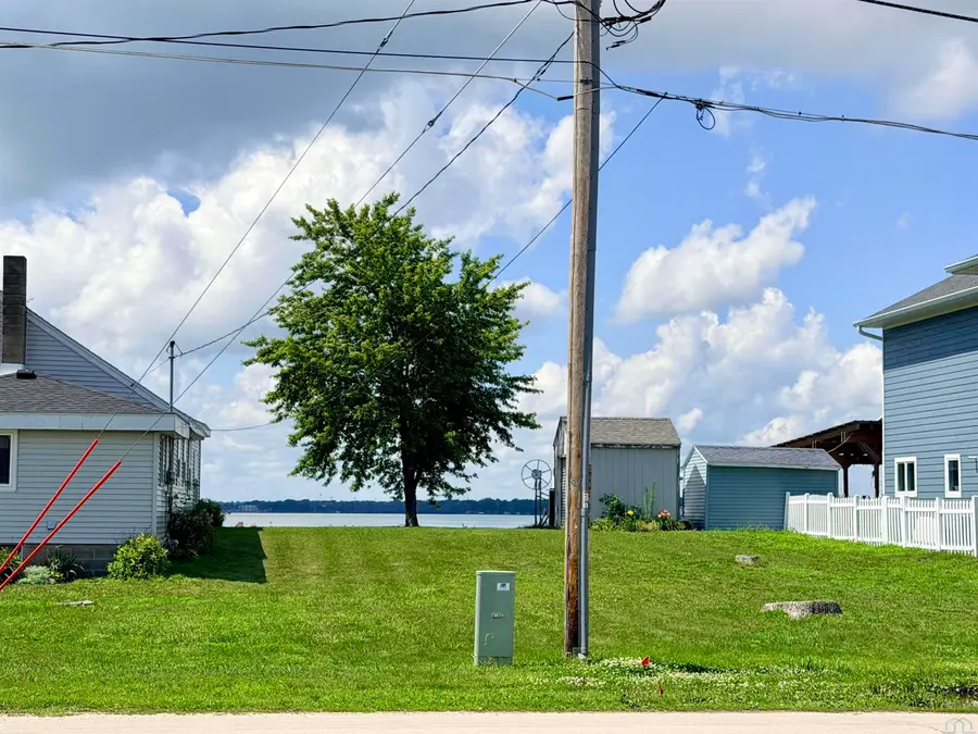 907B Lakeshore Drive, Lakeside, IA 50588 - #3