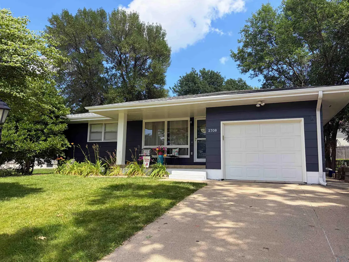 2708 S Lyons St., Sioux City, IA 51106 - #1