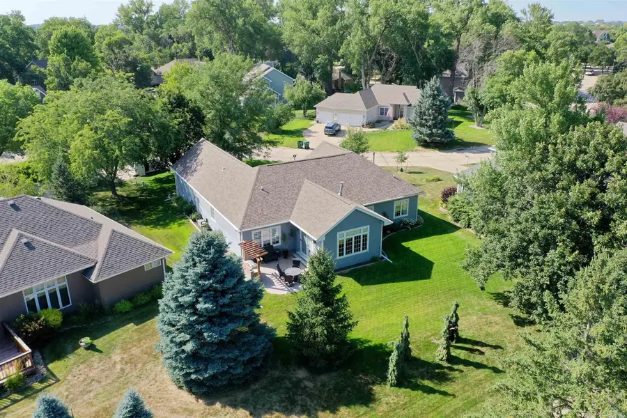 177 Windflower Bend, Dakota Dunes, SD 57049 - #2
