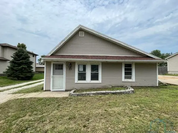 31 N 3rd, Moville, IA 51039
