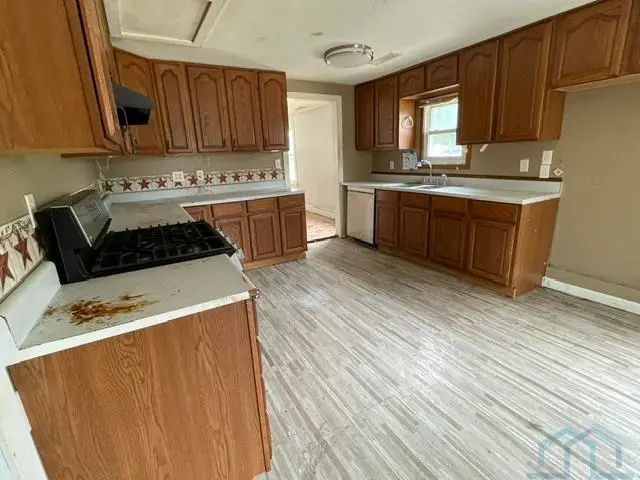 31 N 3rd, Moville, IA 51039 - #2