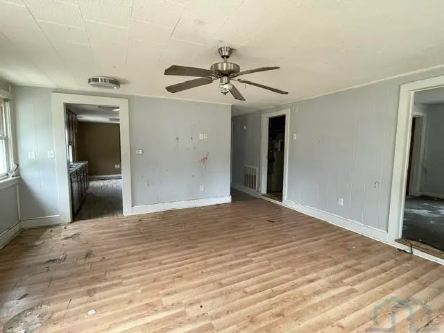 31 N 3rd, Moville, IA 51039 - #3