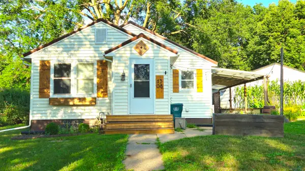1308 AVE M, Hawarden, IA 51023