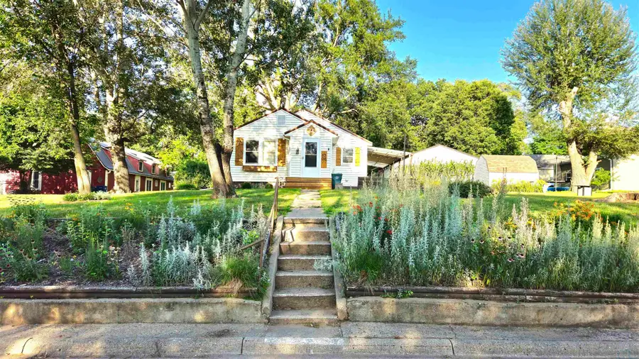 1308 AVE M, Hawarden, IA 51023 - #2