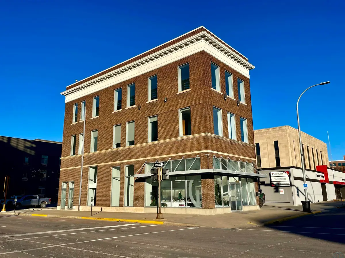 501 Douglas, Sioux City, IA 51101 - #1