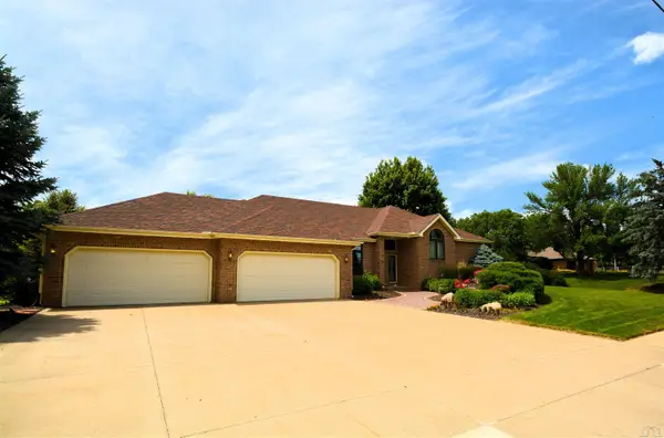 4405 Old Lakeport Rd, Sioux City, IA 51106