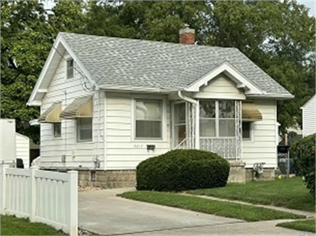 2217 S ALICE ST, Sioux City, IA 51106 - #1