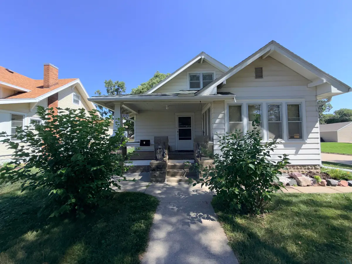 3335 6th Ave, Sioux City, IA 51106 - #1