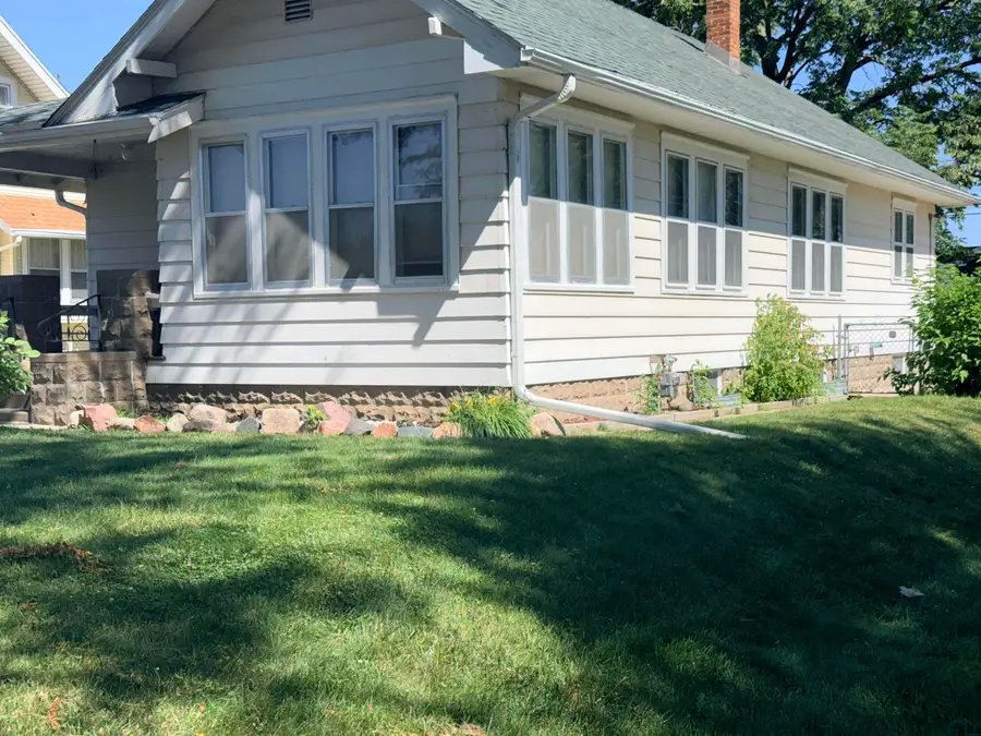 3335 6th Ave, Sioux City, IA 51106 - #3