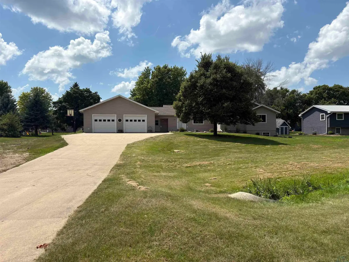501 JOYCE ST, Sanborn, IA 51248 - #1