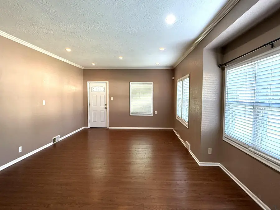 302 W 17th St., South Sioux City, NE 68776 - #2