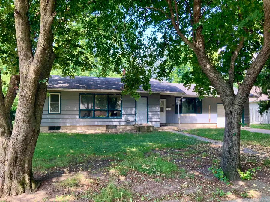 311 NW 3rd St, Pocahontas, IA 50574 - #2