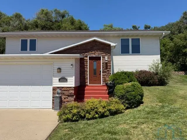 1546 Brandon Dr., Vermillion, SD 57069 - #2