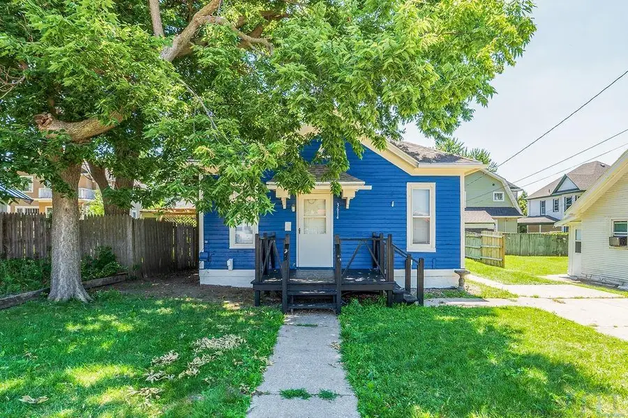 3614 CLAUDE AVE, Sioux City, IA 51106 - #2