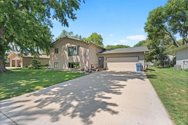 415 Lee, Vermillion, SD 57069
